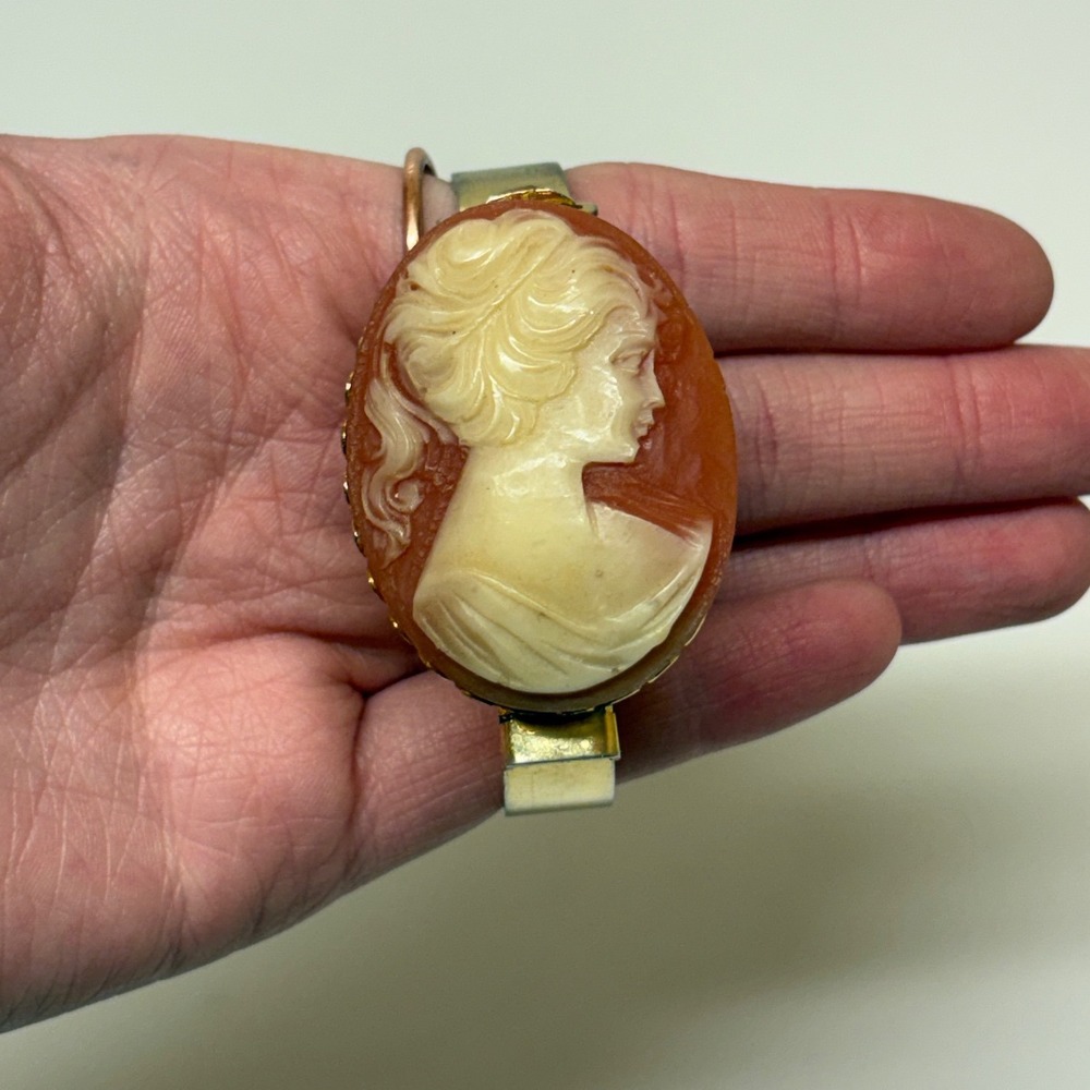 Vintage Style Gold Tone Carved Cameo Cuff Bangle Bracelet Hinged Clasp